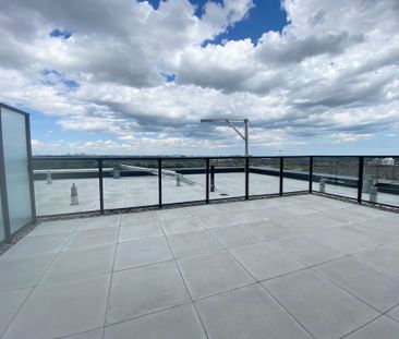 For Lease - 3220 William Coltson Avenue Unit# 1308, Oakville, Ontario - Photo 1