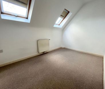 PORTCHESTER ROAD, SPRINGBOURNE - Photo 5