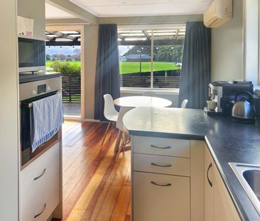 Welcome to this lovely 3 bedroom home with so much to offer. - Photo 1