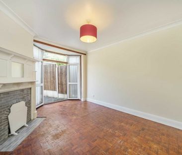 Courthouse Road, N12, London - Photo 2