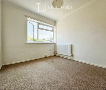 2 bedroom bungalow to rent Pembrey Close, Norwich, NR3 - Photo 3