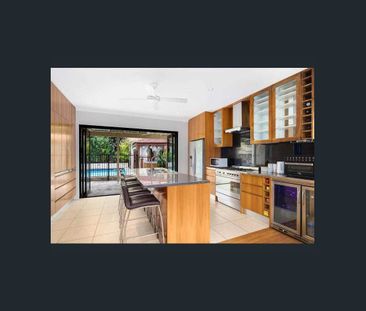 Stylish & Spacious Contemporary Home - Photo 5