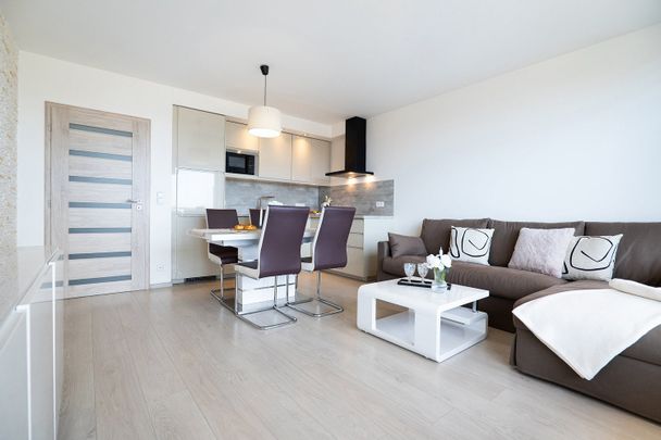 Pronájem bytu 3+kk 61 m² - Fotografie 1