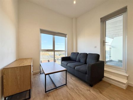 Lincoln House, Bolton - Photo 3