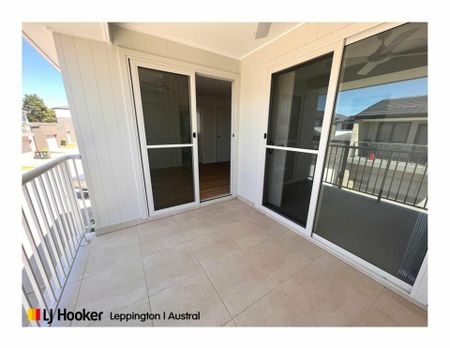 FONZI FLAT | MOVE RIGHT IN - Photo 3