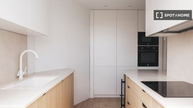 2 room luxury Apartment for rent in Valencia, Spain - Photo 1