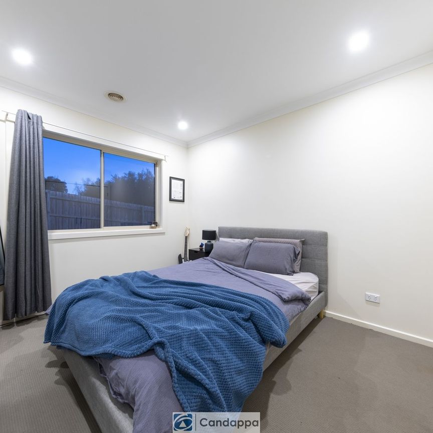 FAMILY HOME IN GREAT LOCATION! - Photo 1