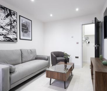 4 bedroom terraced house to rent - Photo 2