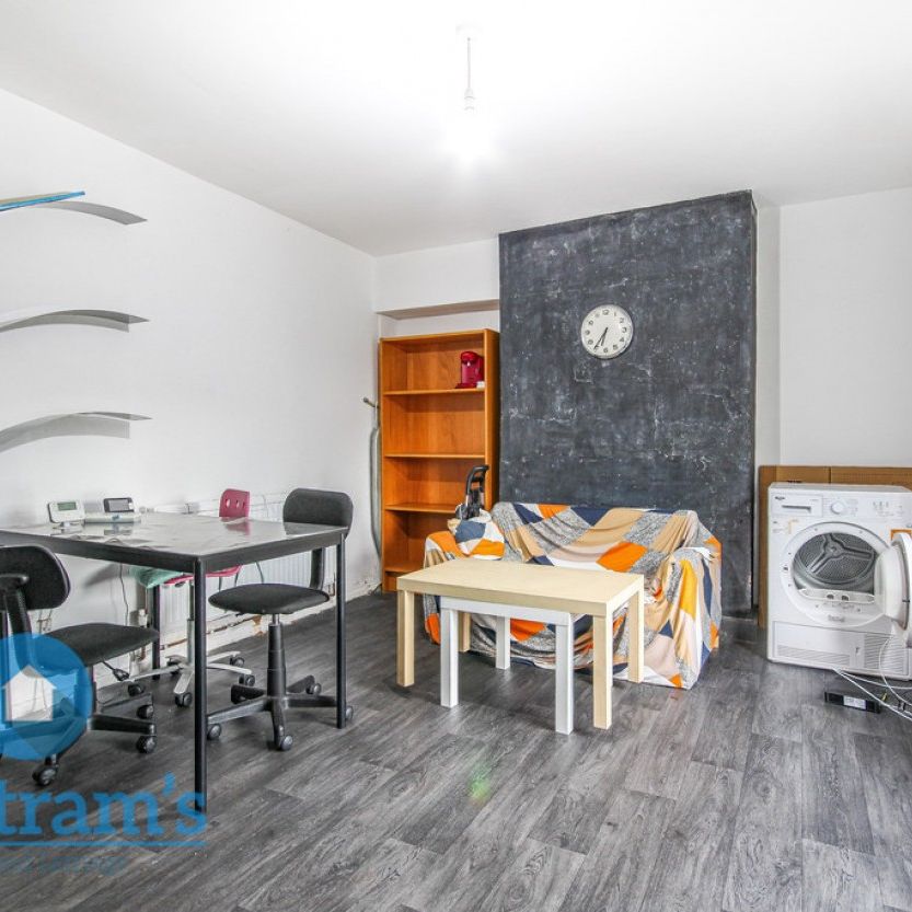 3 bed Semi-Detached House for Rent - Photo 1