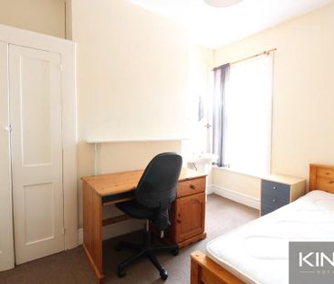 5 bedroom terraced house to rent - Photo 2