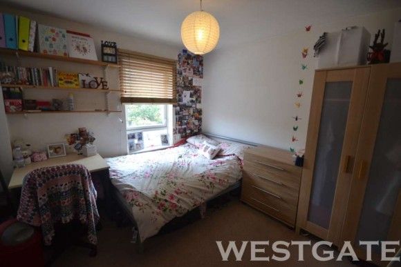 3 Bed - Queens Road, Reading - Photo 1