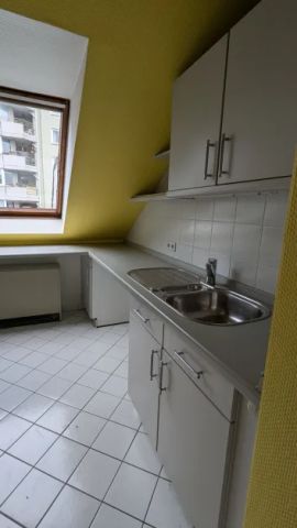 Schöne 3-Zimmerwohnung in Wuppertal-Barmen mit Einbauküche - Foto 5