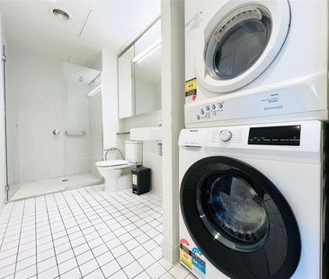 501/18 Waterview Walk - Photo 4