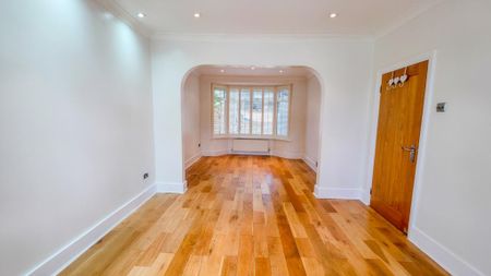 3 bedroom terraced house to rent - Photo 2