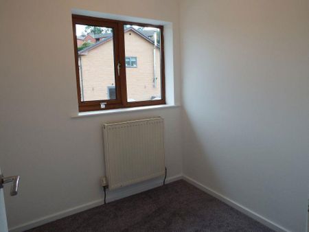 3 bedroom terraced house to rent - Photo 2