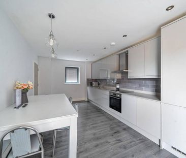 2 bedroom maisonette to rent - Photo 6