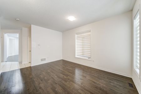 For Lease - 2185 Lozenby Street, Innisfil, Ontario - Photo 4