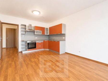 Pronájem bytu 2+kk 56 m2 - Fotografie 3
