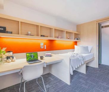 2 Bedroom Studio with Balcony - Photo 2