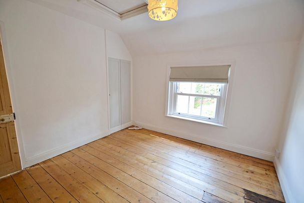 2 bedroom terraced house to rent - Photo 1