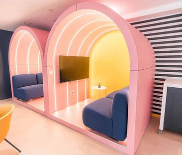 Silver En Suite (Mid Floors) - Photo 2