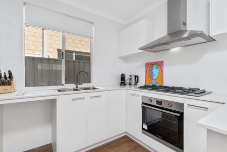 Lifestyle, Location & Low-Maintenance Living! - Photo 3