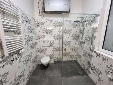 1052. Budapest Apáczai Csere János utca - Photo 5