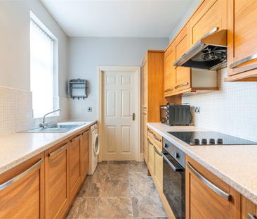 2 bed flat to rent in Danby Gardens, Heaton, NE6 - Photo 1