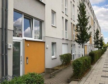 3-Zimmer-Wohnung mit Dachterrasse und Einbauküche - Photo 1