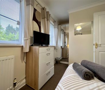 4 bedroom end of terrace house to rent - Photo 6