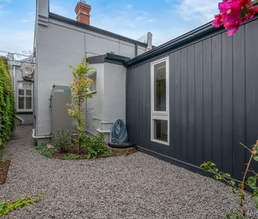 17 Davis Street, Carlton North VIC 3054 - House For Rent | Domain - Photo 1