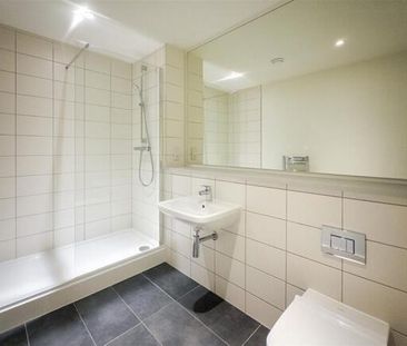 Boundary Lane, Manchester - Photo 6