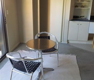 Property Management1 Emily Place, City Centre - Apartment for Rent - Photo 3