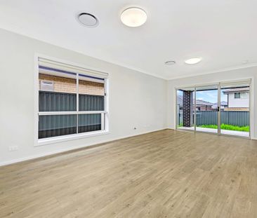 4 Bedroom House available for lease in LEPPINGTON - Photo 4