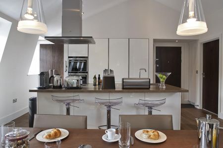 3 bedroom apartment to rent - Photo 2