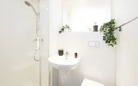 single ensuite premium rooms - Photo 5