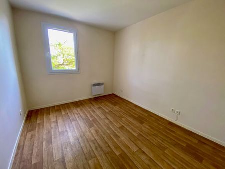 Location Appartement 3 pièces 65m² ORLEANS 45100 - Photo 3