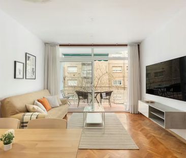 Carrer de Ca l'Alegre de Dalt, Barcelona, Catalonia 08024 - Photo 2