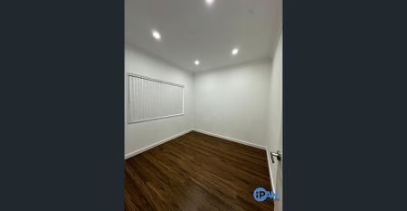 Spacious 4 Beds Family Home in a Convenient Location !! - Photo 5