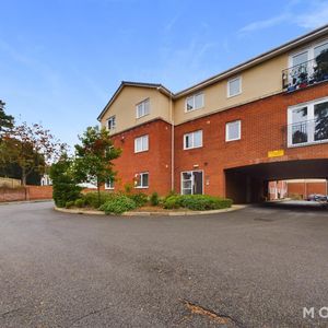 6 Radbrook Hall Court, Shrewsbury, SY3 9AF - Photo 3