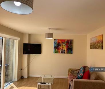 2 bedroom semi-detached house to rent - Photo 2