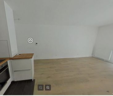 Location Appartement 2 pièces 47m² NEUILLY PLAISANCE 93360 - Photo 3