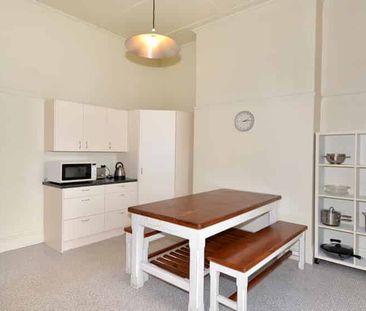 Studio rooms on High St - Available 01/01/2026 - Photo 2