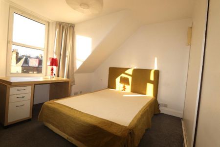 4 bedroom house to rent - Photo 4