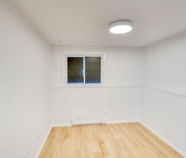 For Lease - 16 Sweetbriar Circle Unit# 1, Barrhaven, Ontario - Photo 3