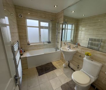 Room in a Shared House, North Circular Road, NW2 - Photo 3