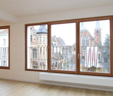 Mooi recent appartement met schitterend zicht - Photo 1