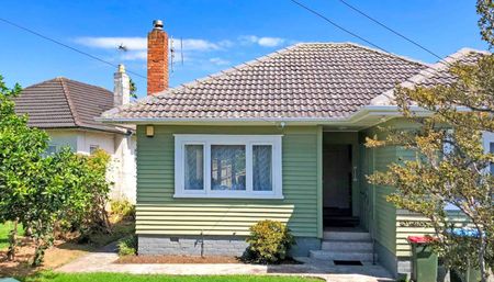 Cute Home on Parklike Grounds - Photo 5