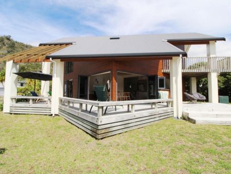 Pacific Parade - Photo 4