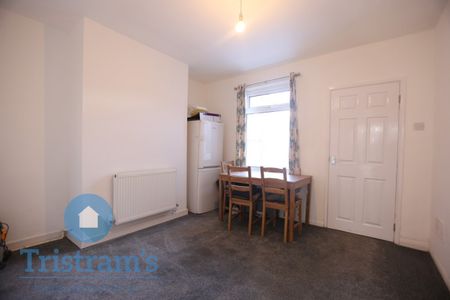 2 bed Mid Terraced House for Rent - Photo 4